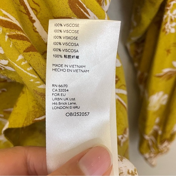 Free People Mustard Floral Oversized Button Down Shirt Size Small - Picture 9 of 9